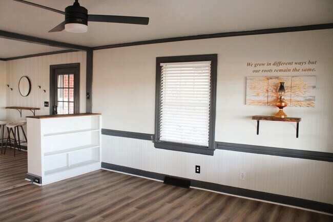 Foto del edificio - 5720 Grimsley Store Rd