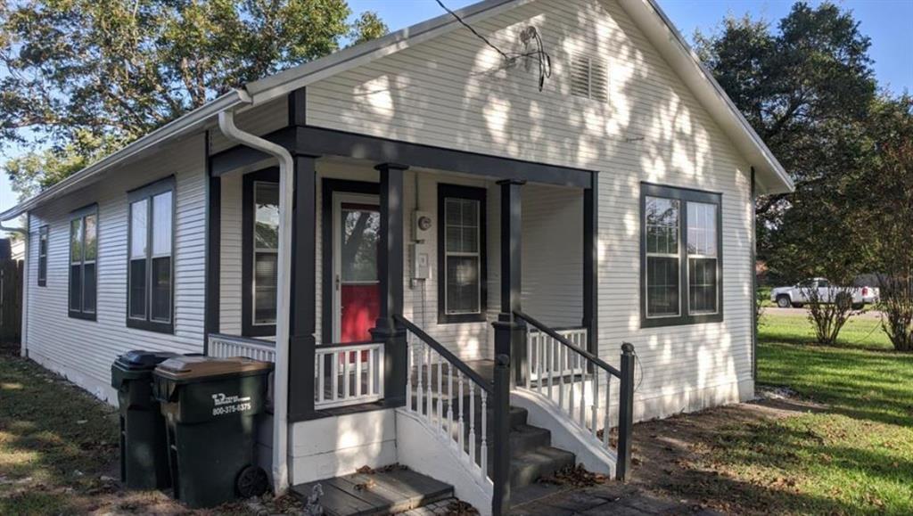 1002 N Center St, Weimar, TX 78962 House Rental in Weimar, TX