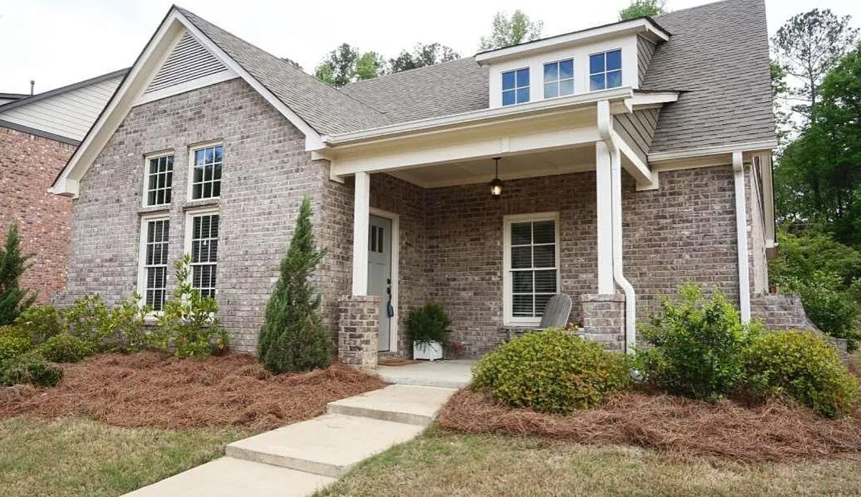 Primary Photo - 1719 Creekside Dr