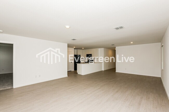 Building Photo - 2256 Tierra Madre Blvd