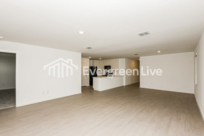 Foto del edificio - 2256 Tierra Madre Blvd