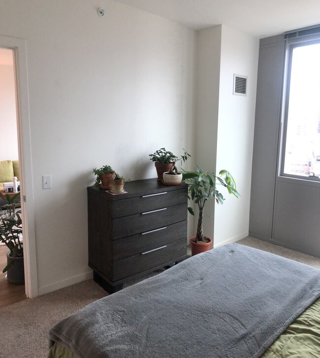 Foto del edificio - 3736 N Halsted St