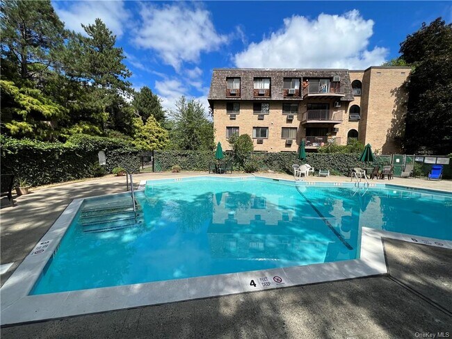 Foto del edificio - 500 Central Park Ave