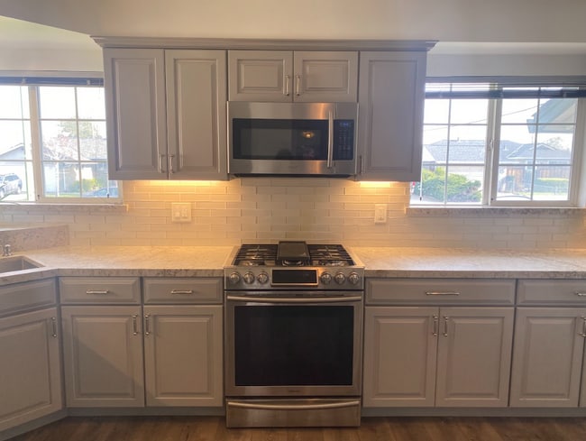 Building Photo - 5383 Woodstock Way