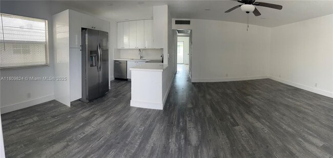 Building Photo - 89 Brittany Ln
