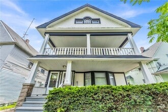 Building Photo - 3209 W 92nd St