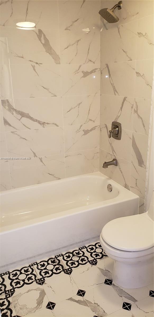 Foto del edificio - 1673 Bay Rd