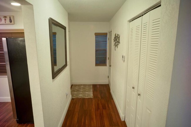 Building Photo - 9288  Vista Del Lago  C Boca Raton FL 33428
