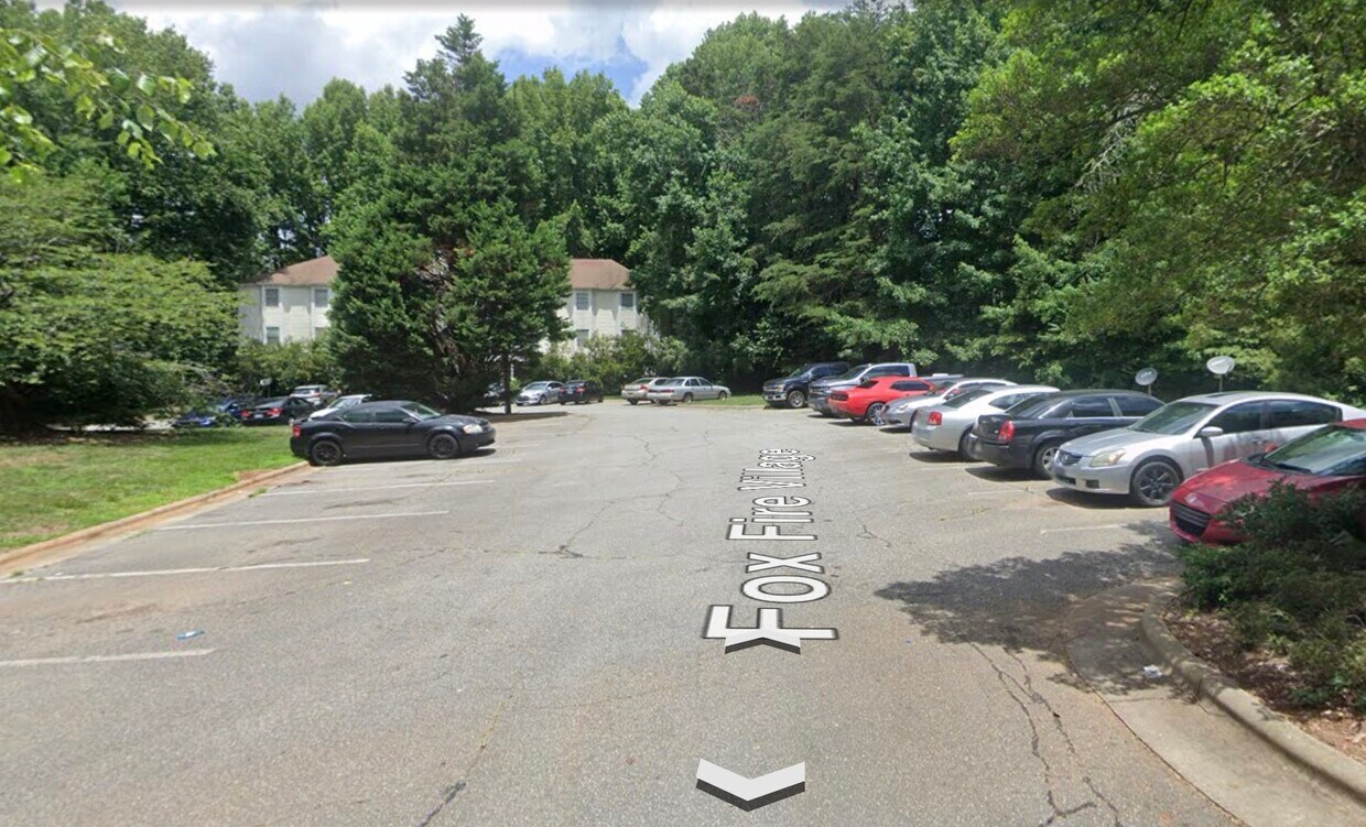 Building Photo - 2326 W Vandalia Rd
