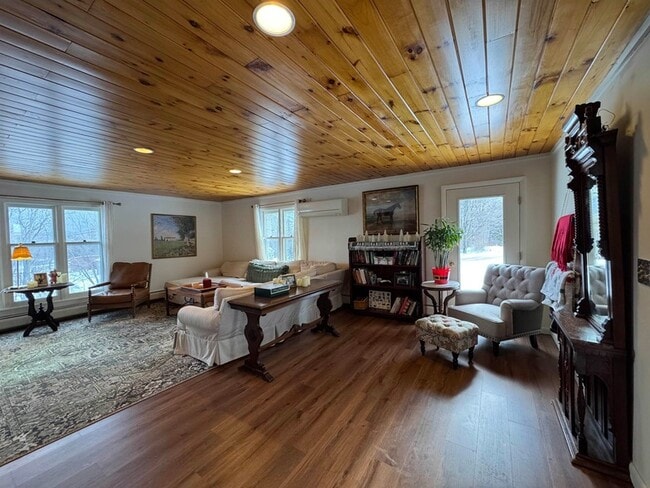 Foto del edificio - 78 Stoney Fields Rd