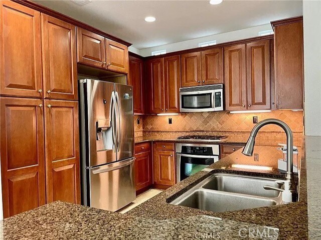 Foto del edificio - 26380 Fowler Dr