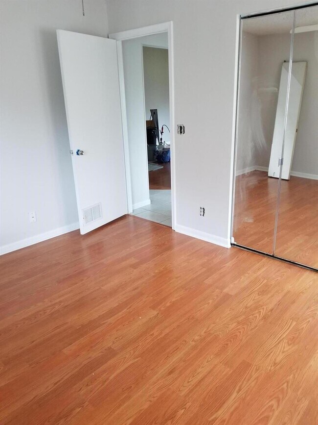 Foto del edificio - 2300 Germantown Rd