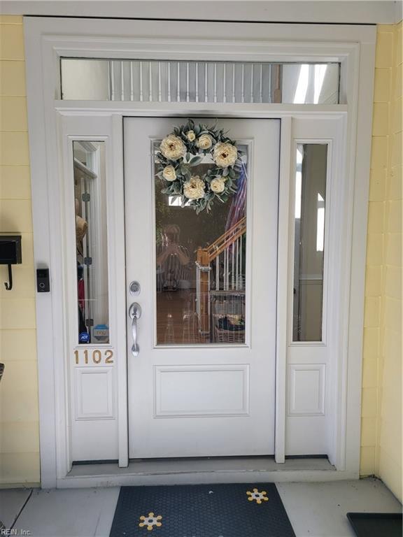 Building Photo - 1102 Cambridge Crescent