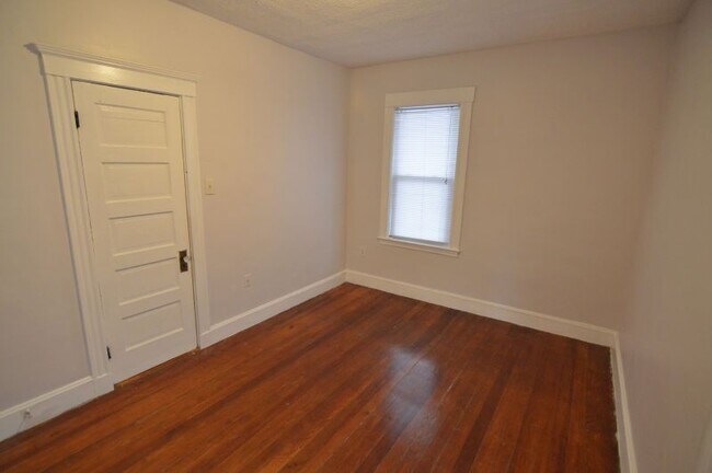 Building Photo - 11 Crowell St