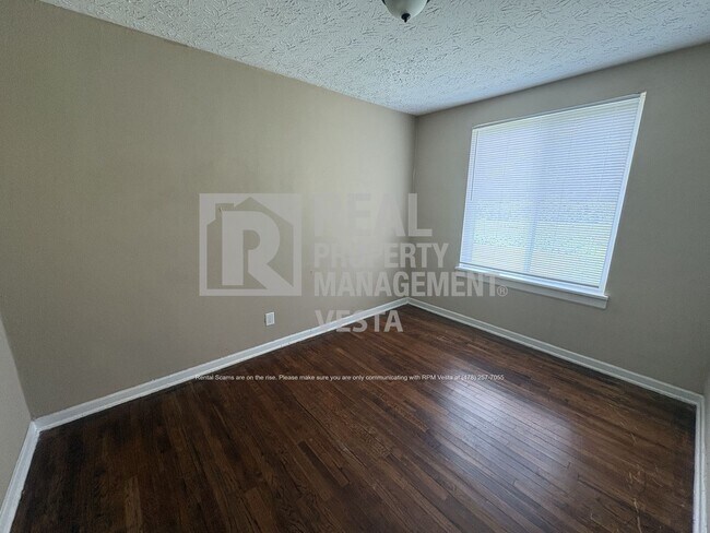 Foto del edificio - 2140 Ingleside Ave