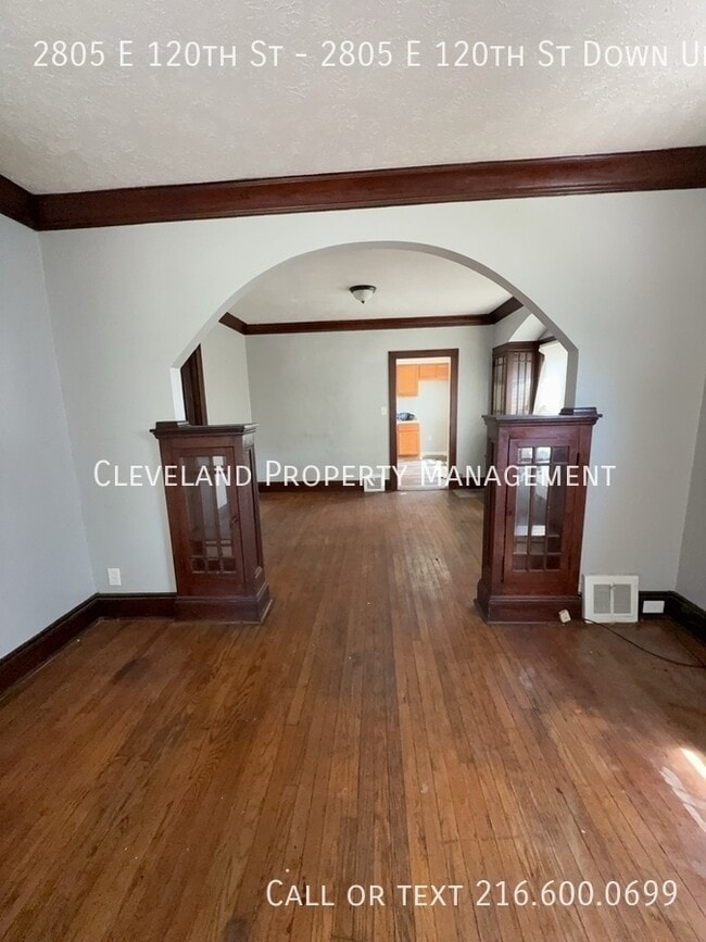 Building Photo - 2805 E 120th St