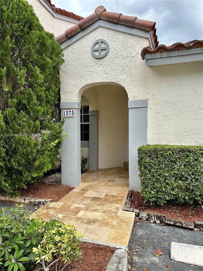 Foto del edificio - 1375 Cottonwood Cir