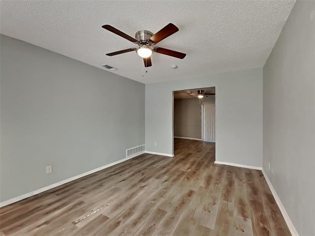 Foto del edificio - 1525 Gardenside Dr