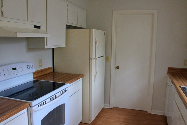 Foto del edificio - 303 Nottingham Way