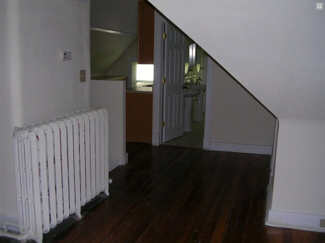 Foto del edificio - 2705 Eden Ave