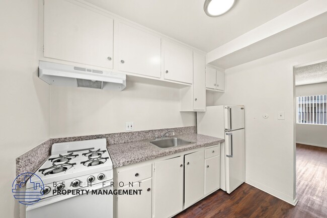 Building Photo - Avianti