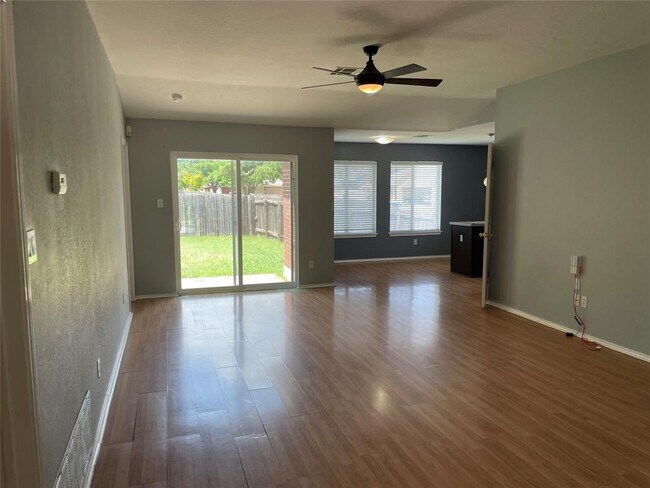 Foto del edificio - 2501 Willow Way