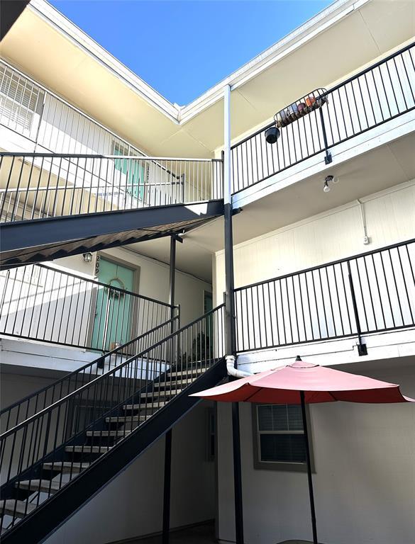 Foto del edificio - 4410 Avenue F