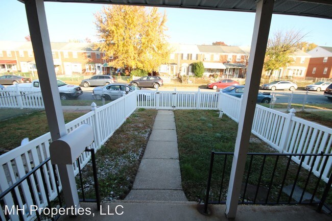 Foto del edificio - 2 br, 1.5 bath House - 949 Middlesex Road