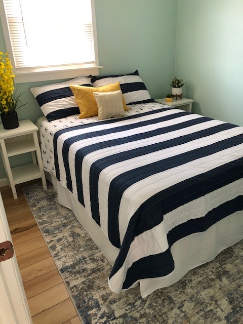 Full Bed - 1221 Shady Ln
