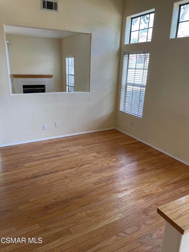 Building Photo - 467 Pavarotti Dr