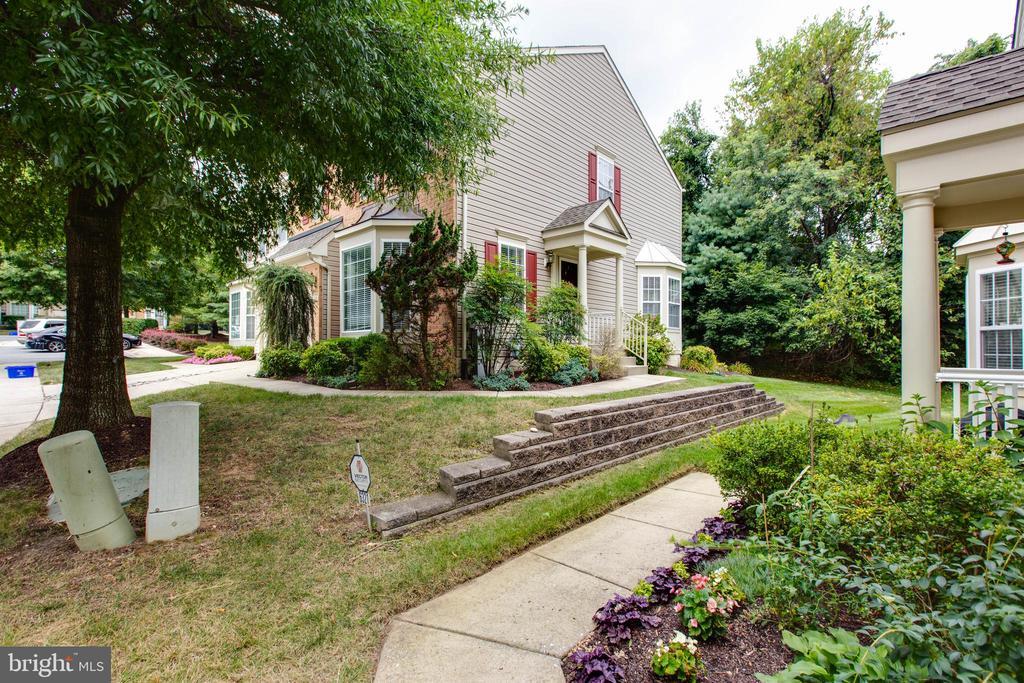 Primary Photo - 6311 Stockbridge Overlook Ct