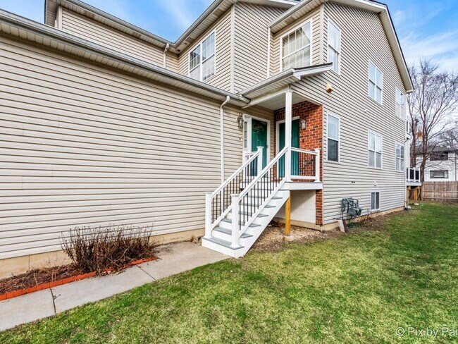 Foto del edificio - 4909 Spencer Ave