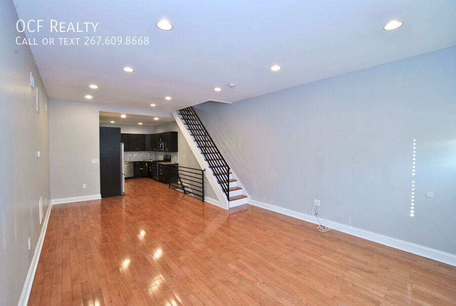 Foto principal - Three Bed Newbold Townhome