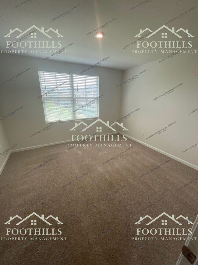 Building Photo - 103 Nicklaus Dr