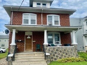 Building Photo - 138 N 9th St