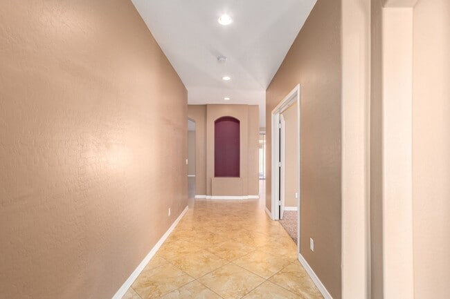 Foto del edificio - Single level rare to find 3 bed house in G...
