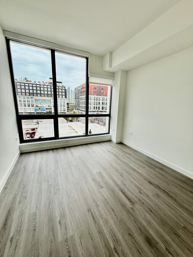 Foto del edificio - 169 NW 26th St