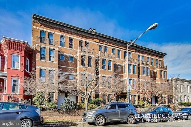 Photo - 410 11th St NE Apartment