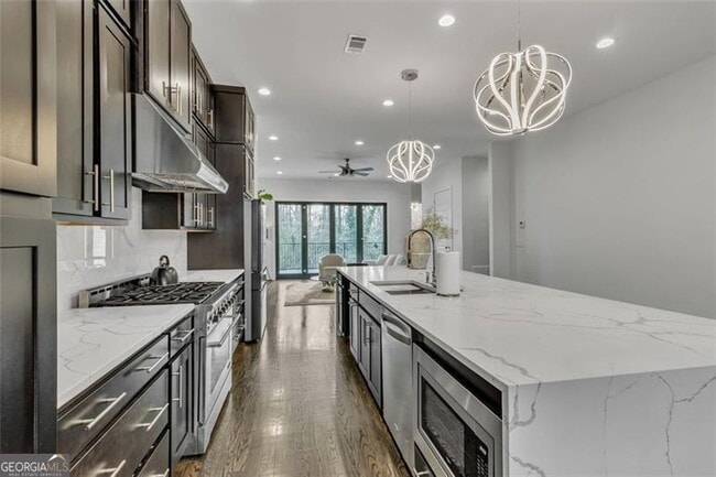 Building Photo - 1107 Briar Cove Cir