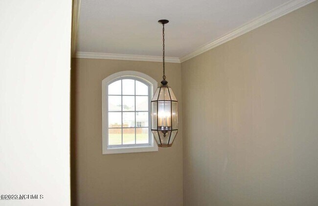Building Photo - 2020 Leighton Dr