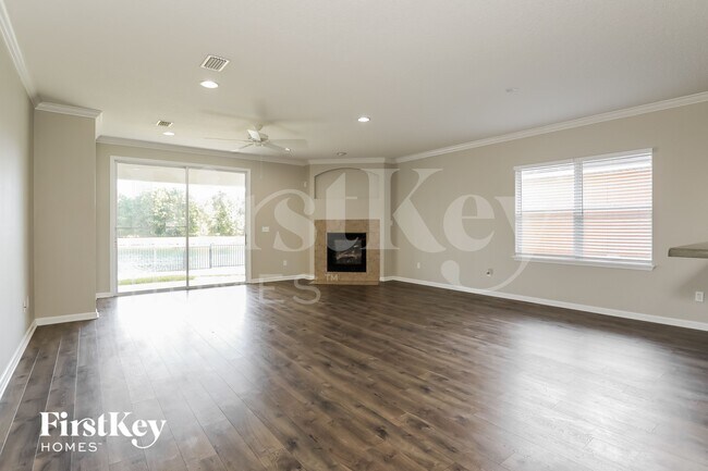 Foto del edificio - 5919 Wind Cave Ln