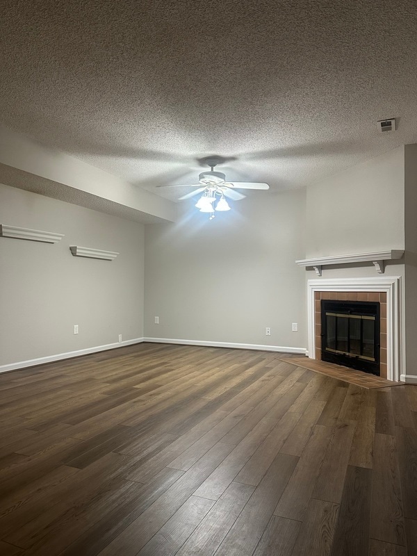 Building Photo - 9123 N Swan Cir