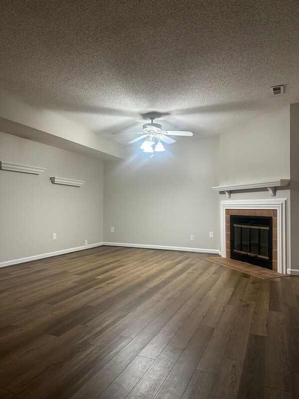 Foto del edificio - 9123 N Swan Cir