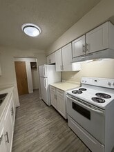 Building Photo - 45598-45598 McIntosh Dr