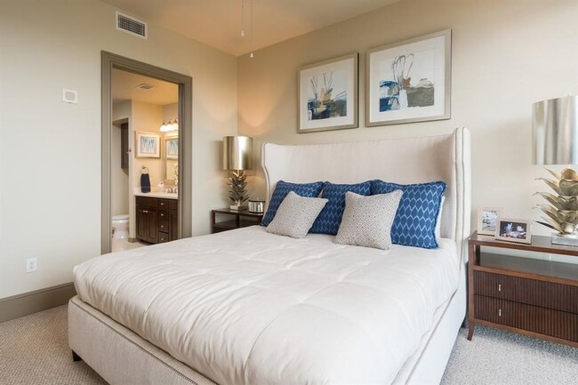 Photo - 7 Riverway Apartment