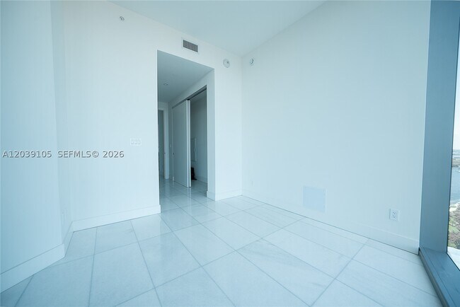 Foto del edificio - 175 SE 25th Rd