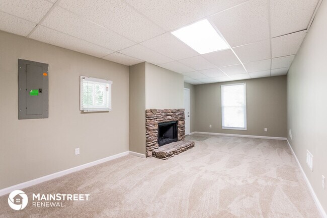 Building Photo - 5201 Maple Valley Rd SW
