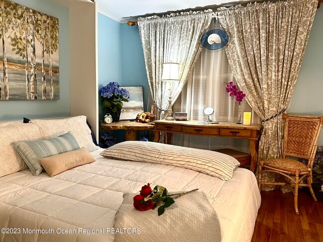Foto del edificio - 513 Lakeside Ave
