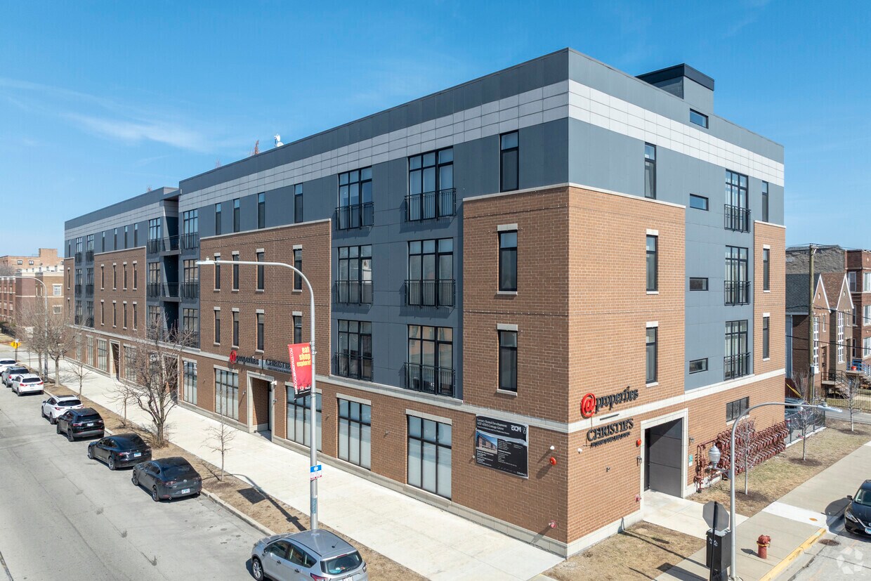Foto principal - 4147 S Cottage Grove Ave
