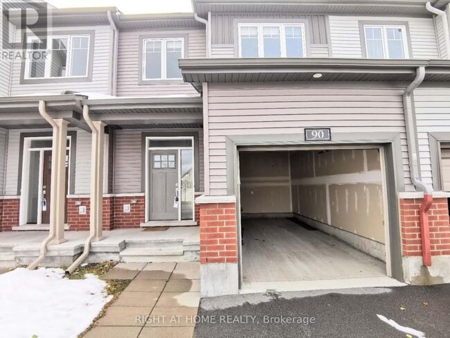 Building Photo - 90 Natare Pl